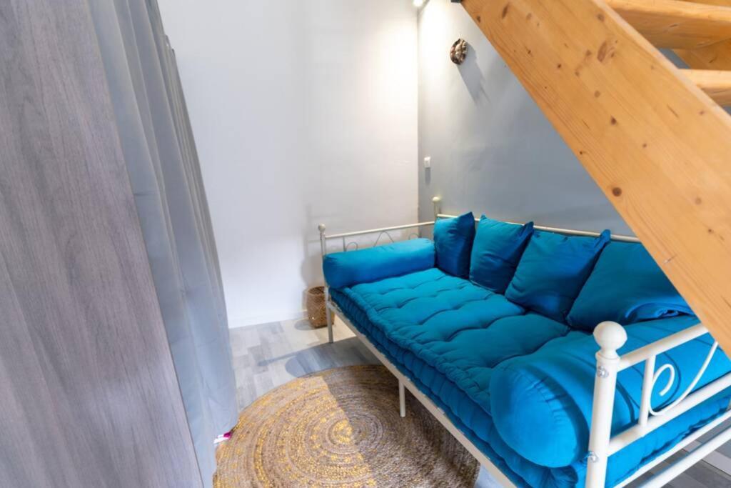 Le Charme Du Medieval Dans Un Appartement Cosy イエール エクステリア 写真